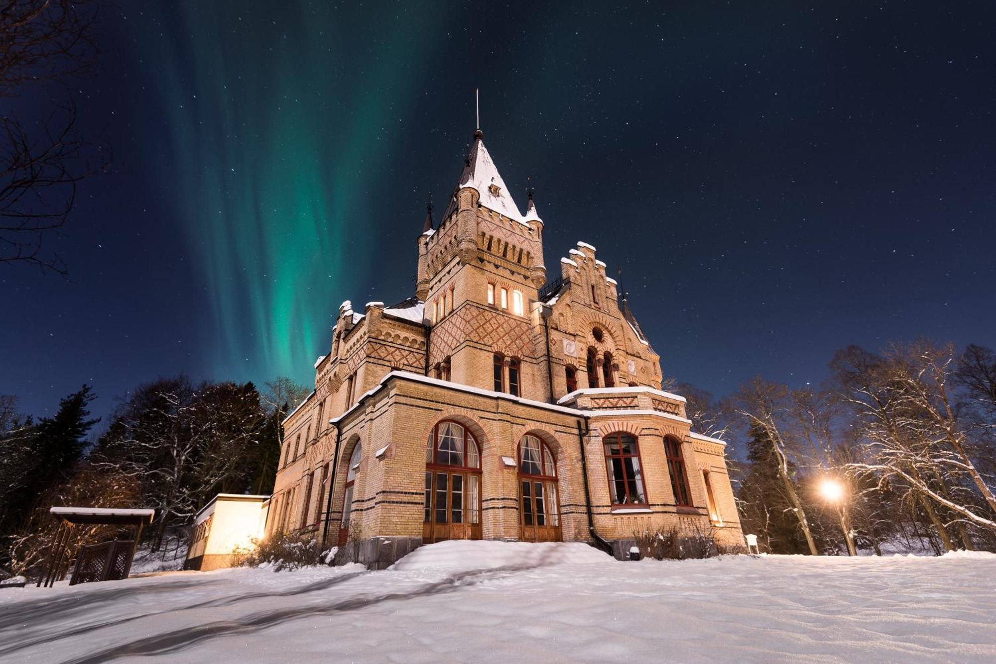 Merlo Slott Timrå Buitenkant foto